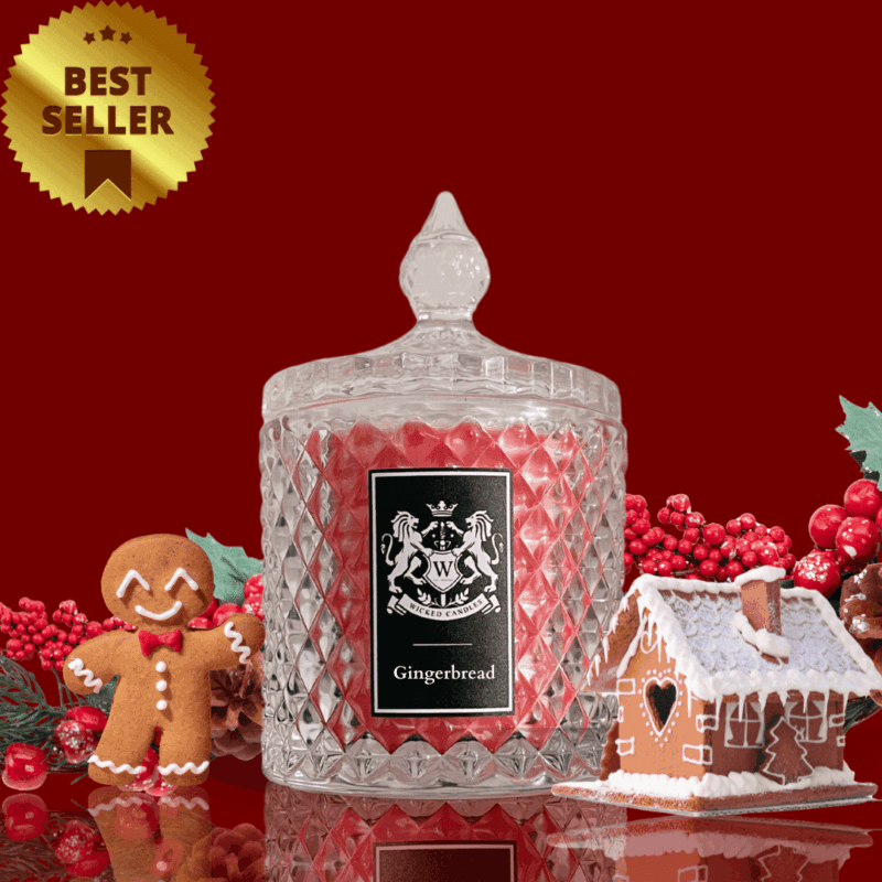 Wicked Candles Χριστουγεννιάτικο Αρωματικό κερί σόγιας Gingerbread σε γυάλινο βάζο – με άρωμα από τζίντζερ, κανέλα και γλυκιά ζύμη μπισκότου