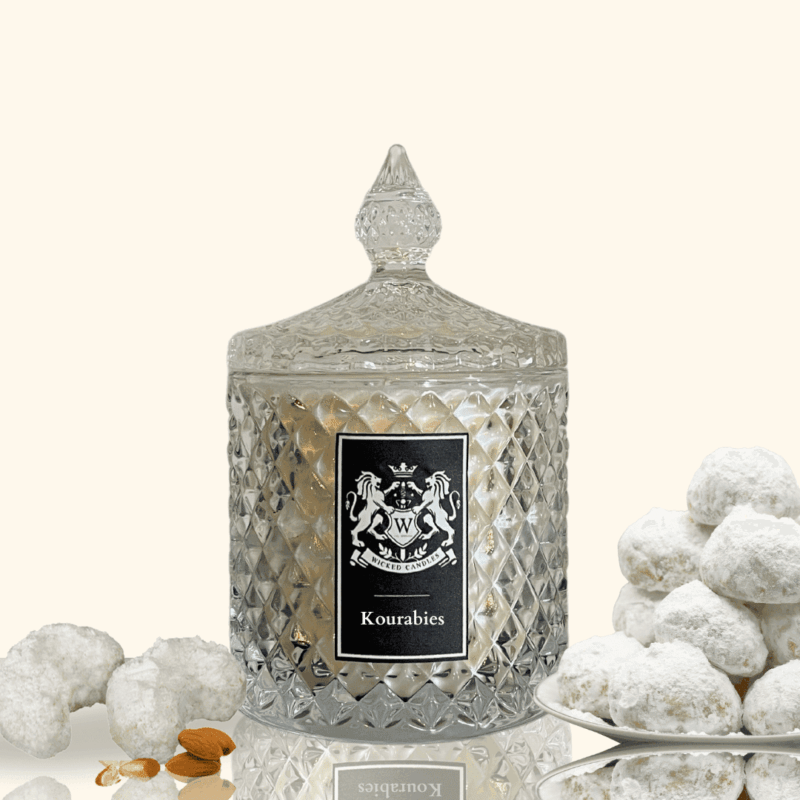 wicked candles κουραμπιές Αρωματικό κερί σόγιας Κουραμπιές σε γυάλινο βάζο – με άρωμα παραδοσιακού ελληνικού γλυκού με βούτυρο & άχνη ζάχαρη
