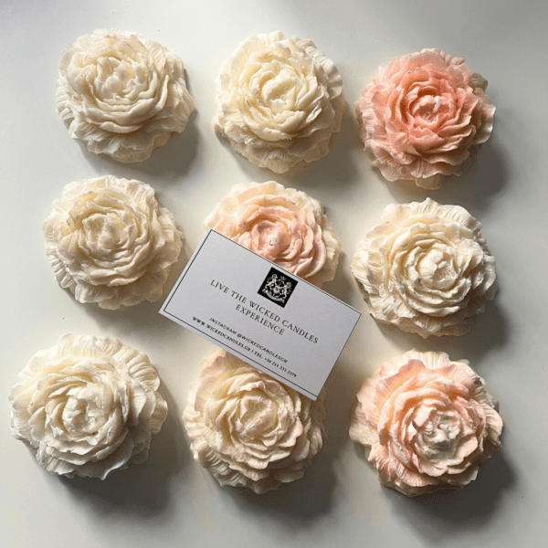 Wicked Candles Gift Box Flowers - Image 2
