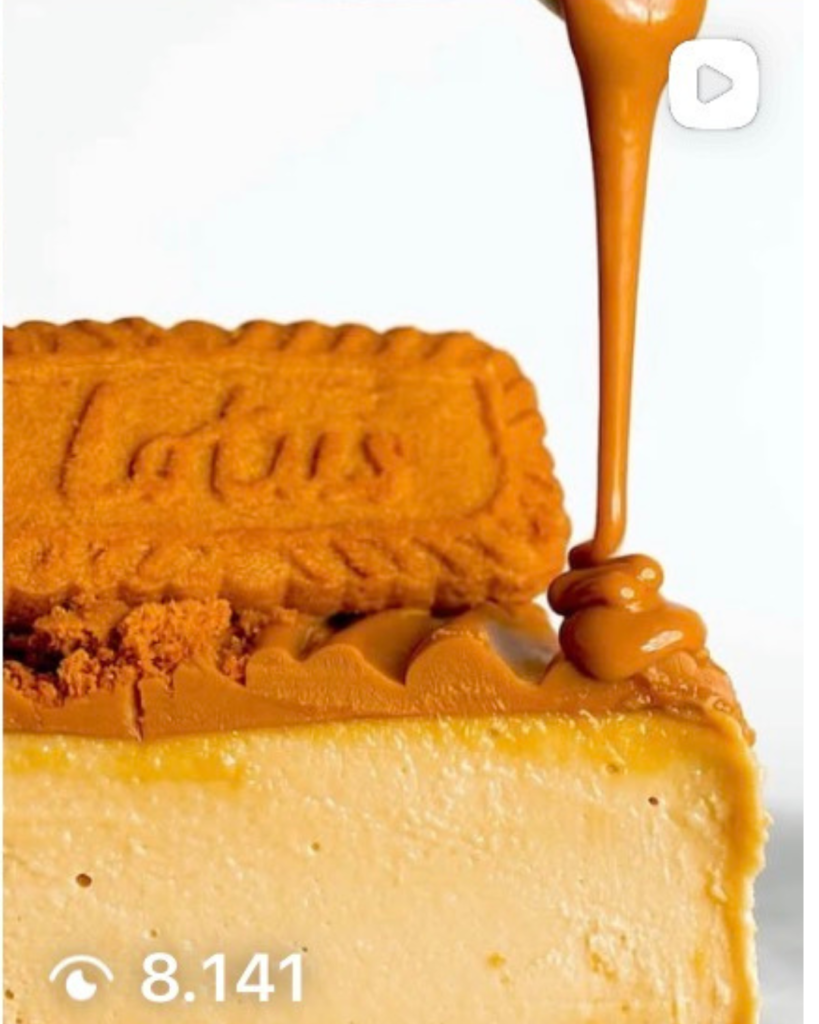 Αρωματικό κερί inspired by Biscoff cheesecake με gourmand νότες καραμέλας